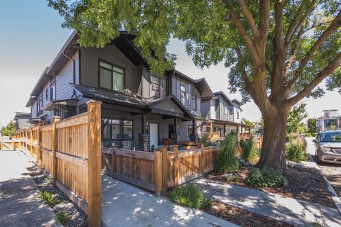 view of townhome from street